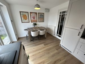 Photo 8- click for photo gallery